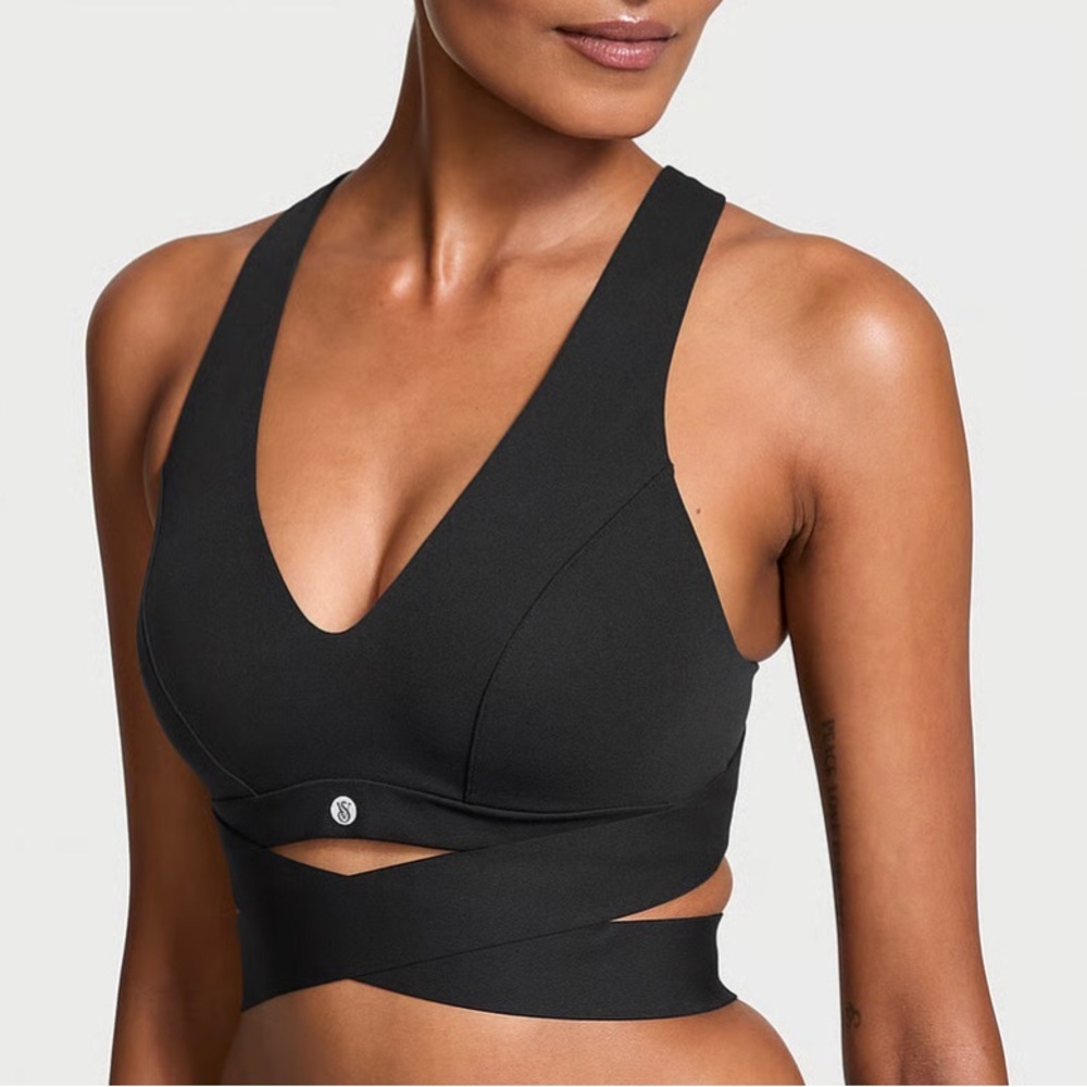 Victoria's Secret Black Crisscross V-Neck Sports Bra XL